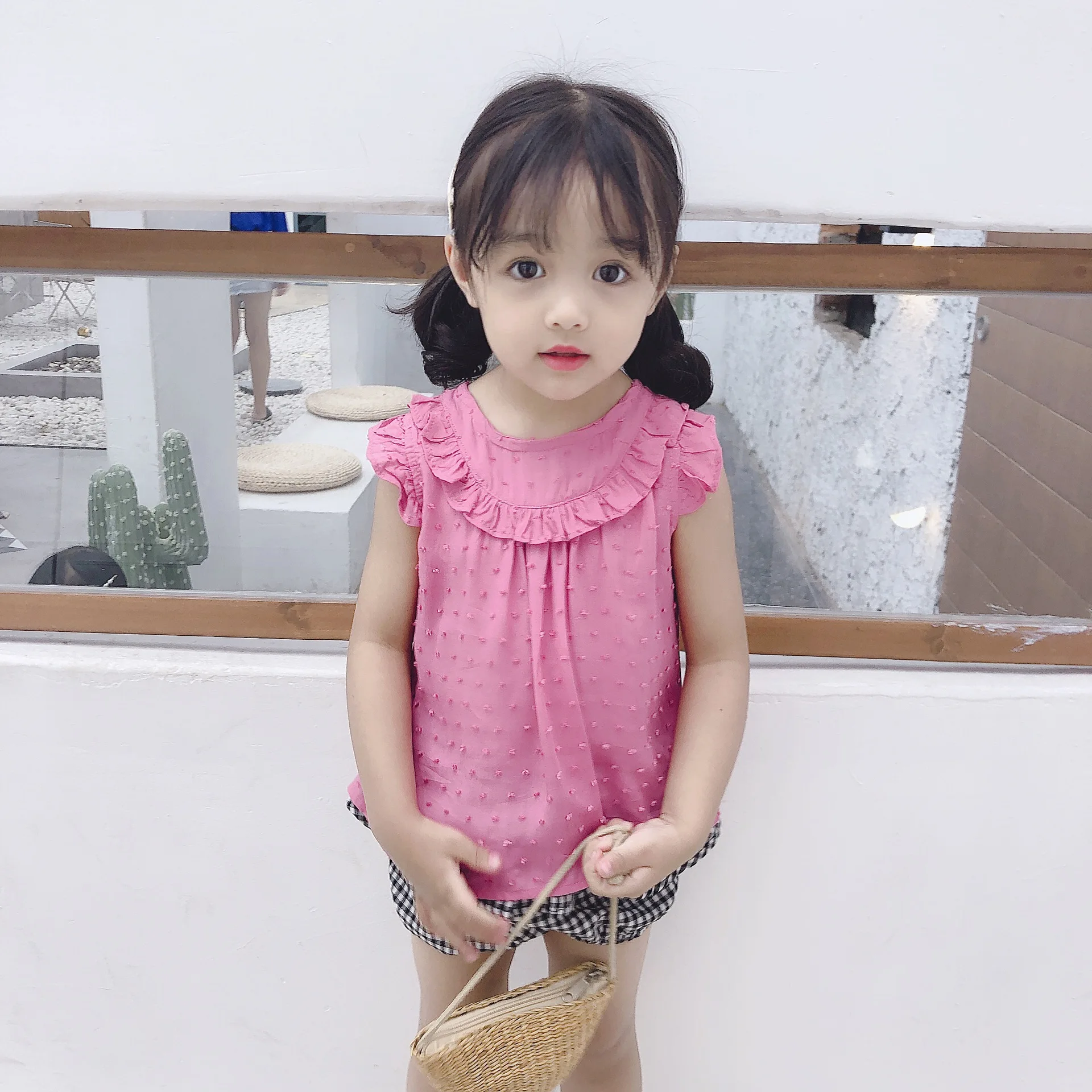 Kids' Korean Style Spotted Doll Blouses Sleeveless Kids Clothes Toddler Teenage Girls Shirts Ruffles Collar Shirts Button Back