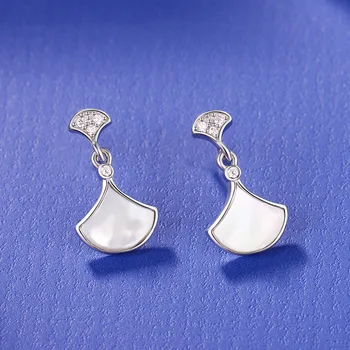 

S925 Sterling Silver Double Fan Earrings Silver For Women Artistic Diamond Ginkgo Leaf Small Skirt Design Simple Jewelry