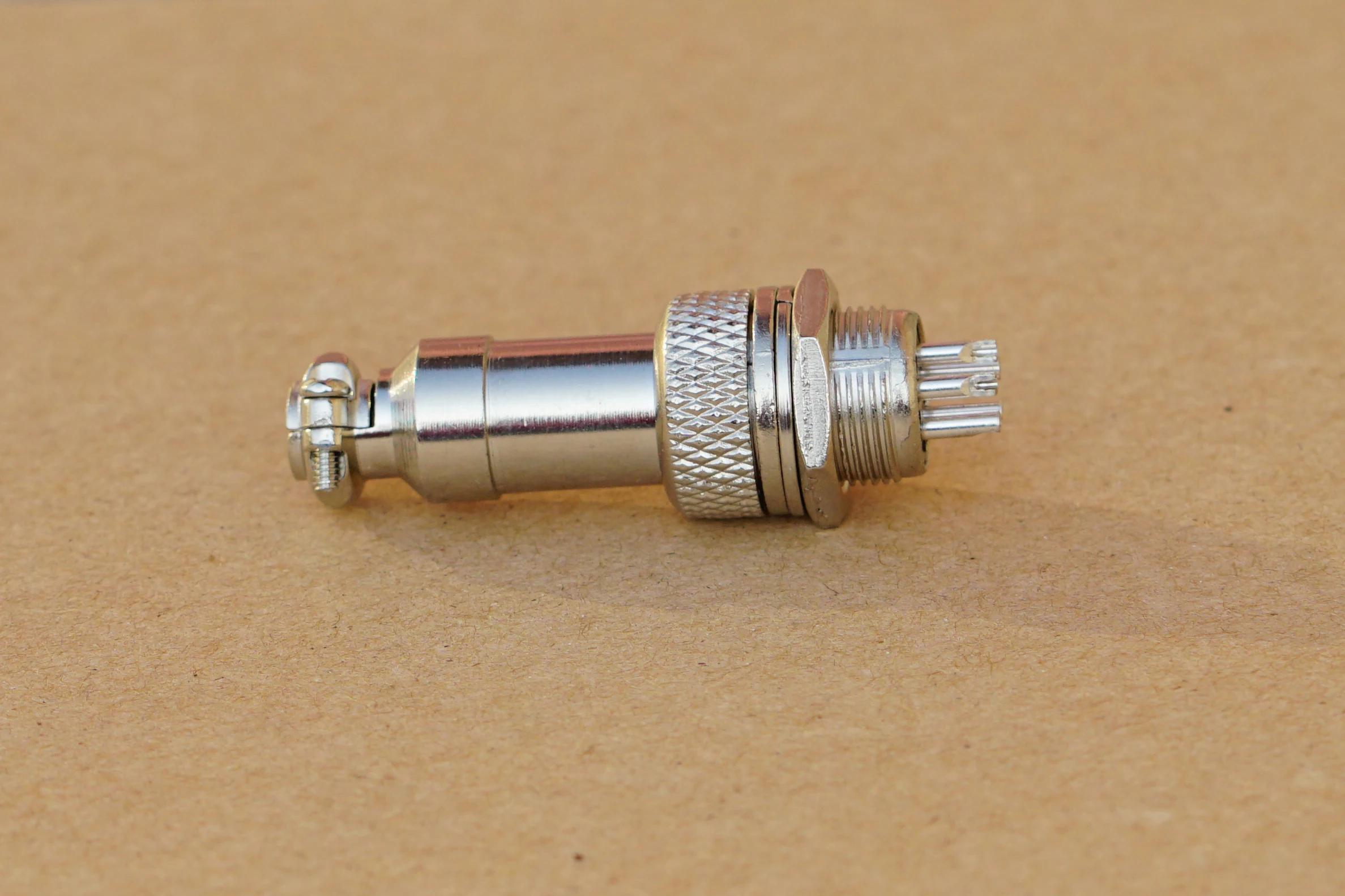 GX12-5PAviation plug-whole.jpg