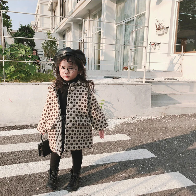 A mu hou/осенне-зимнее Стеганое пальто для девочек с леопардовым узором из Южной Кореи детская спортивная одежда средней длины в Корейском стиле