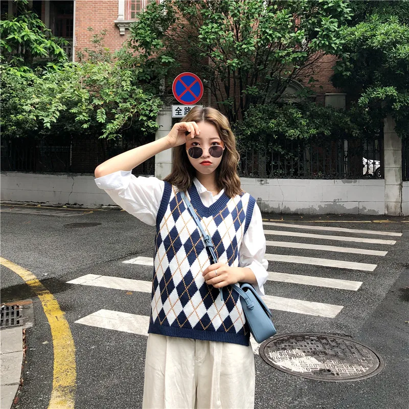 Women Sleeveless Pullover Fall Korean Preppy Style Vintage Argyle Plaid V Neck Knitted Sweater Vest Knitwear Waistcoat T441