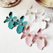 Новые модные милые серьги-гвоздики с большим цветком для женщин, корейский стиль, сплав, Необычные лепестки, шикарные очаровательные ювелирные серьги