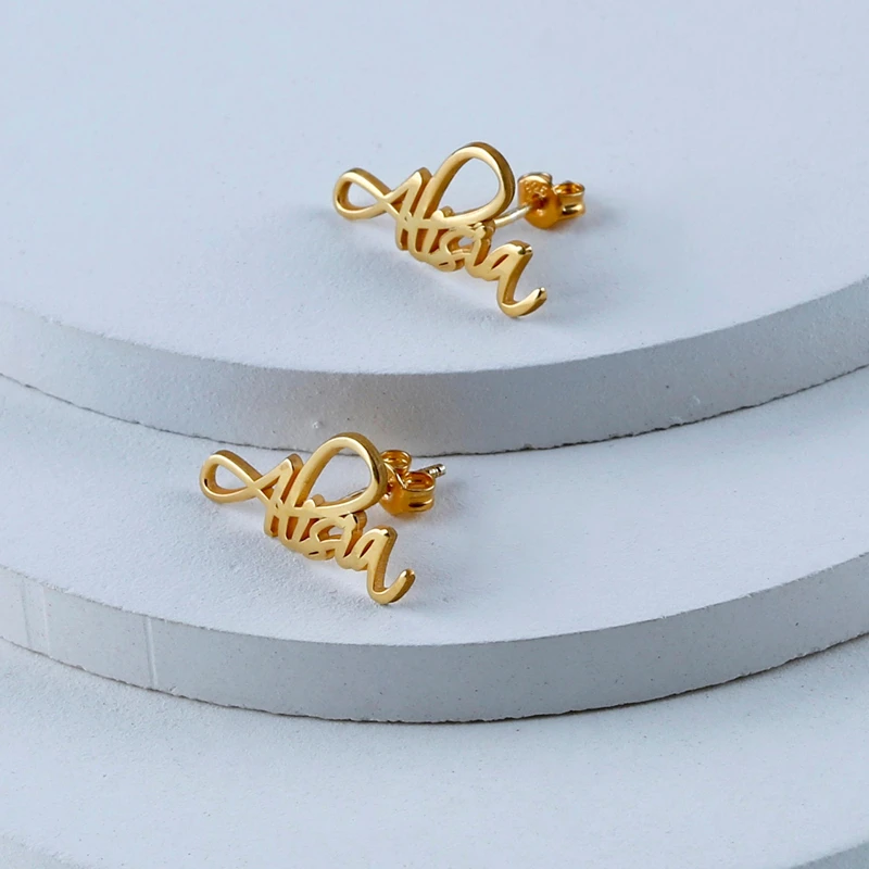Pendientes-de-tuerca-de-nombre-delicado-personalizados-joyer-a-privada-placa-de-identificaci-n-personalizada-letras (2)