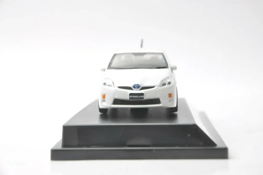 1:43 литая под давлением модель для Toyota Prius Hybrid белая Игрушечная машина из сплава миниатюрная коллекция подарки