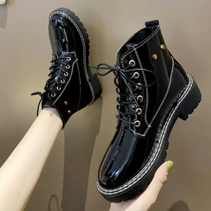 

2020 New British Style Martin Boots Women's Korean Version of Wild Women's Flat Short Boots Women's Bare Boots Single Boots