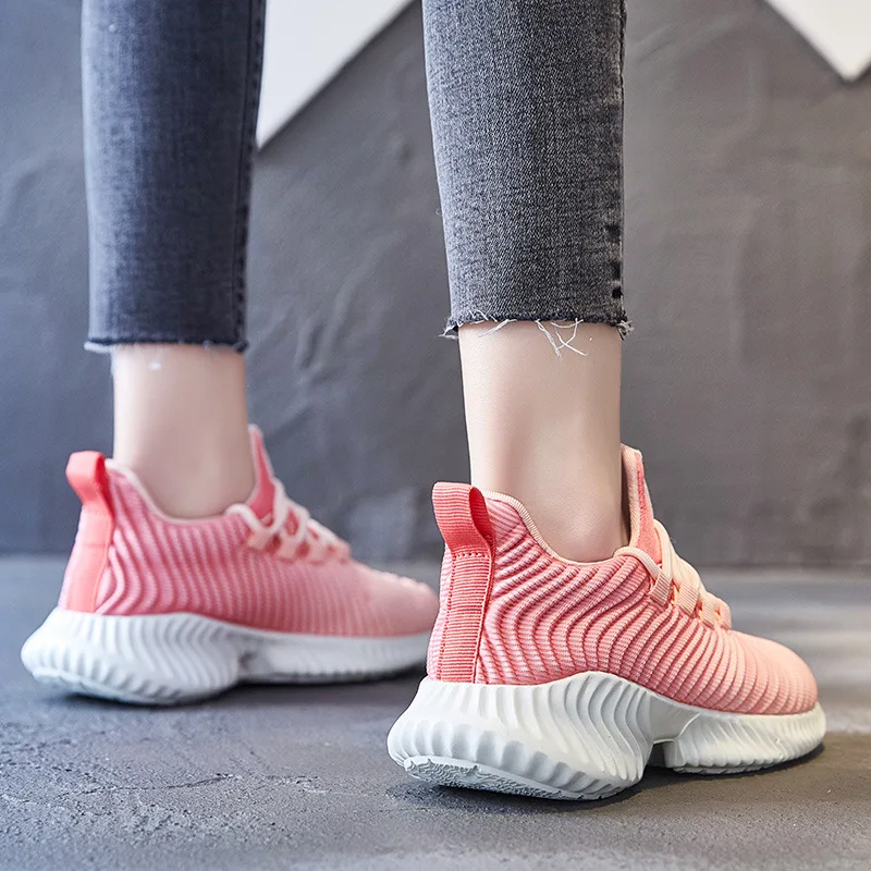

Spring And Autumn New Style of Shoe Lace Fly Woven Lightweight Mesh Running Shoes Shock Absorption Breathable Sports Women's Tre
