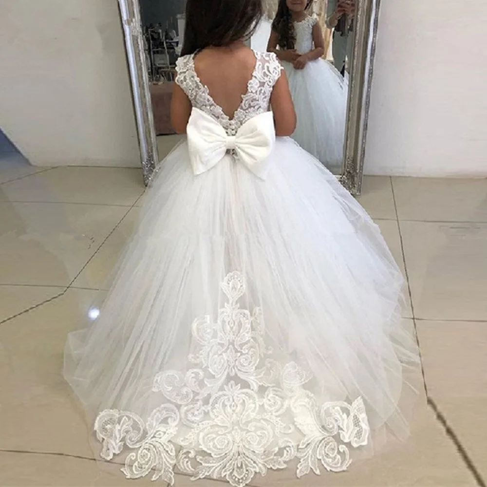 647Lovely Flower Girl Dresses 2020 Ball Gown Big Bow Appliques Long Little Pageant Gowns Girls First Communion Gowns for Weddings