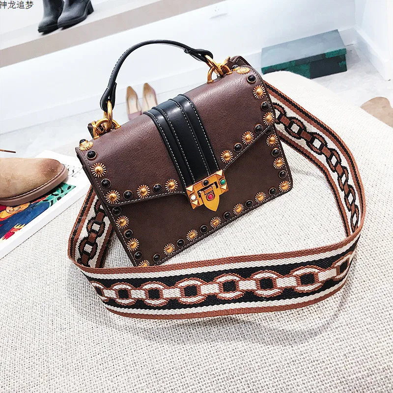 

Female Rivet Shoulder Crossbody Bags For Women 2020 Leather Luxury Handbags Famous Brand Designer Ladies Hand Sling Sac A Main