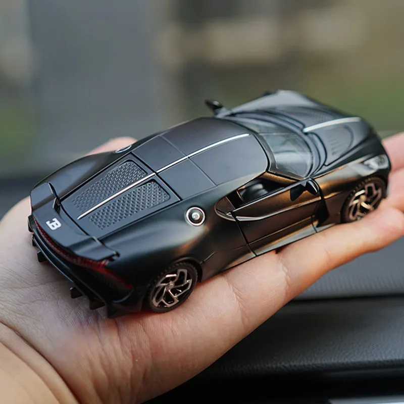 1/32 Bugatti La Voiture Noire Sports Car Alloy Model Voiture Miniature Diecast Car Toys For Boys Chidlren Gifts Vehicles Collect