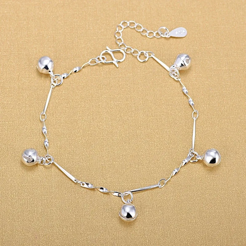 11583507076_823424115