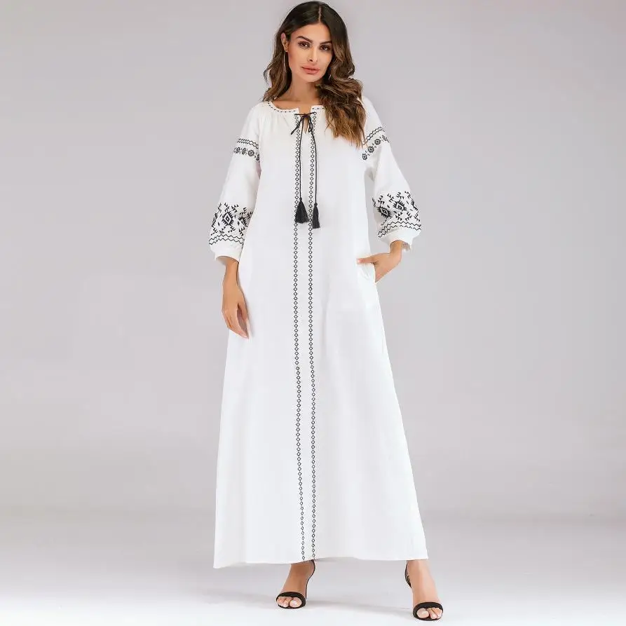 

2019 New Style Large Size WOMEN'S Dress Muslim Middle East Nation Robes Embroided Dress