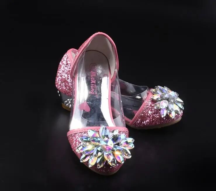 Модная обувь Золушки с яркими стразами; тонкие туфли принцессы для девочек; обувь на высоком каблуке для выступлений