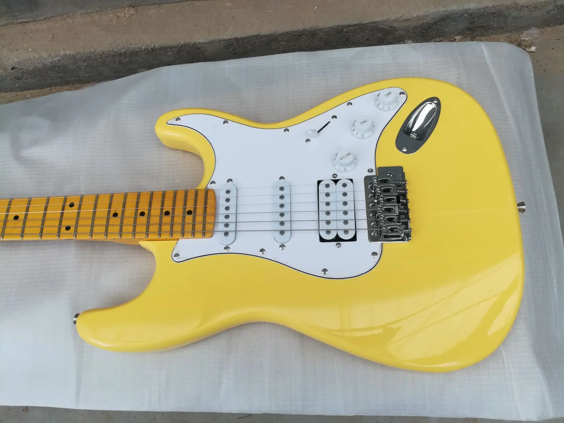 Высококачественная Белая накладка на электрогитару однотонная белая желтого