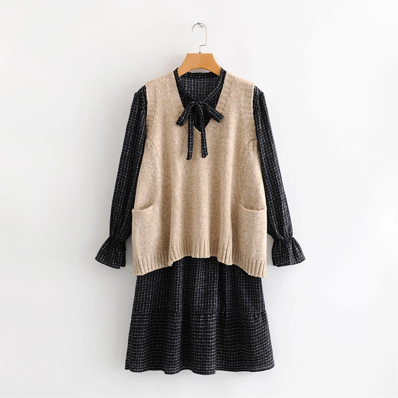 

Women's autumn and winter fashion casual new bow tie plaid dress temperament wild knit vest set two-piece