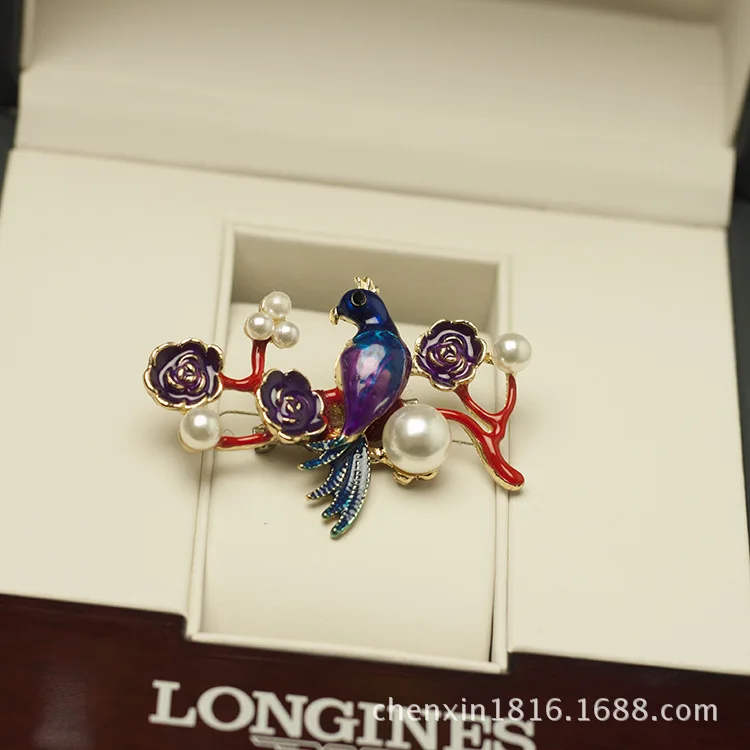 

Origional High-End Alloy Base COAT Chinese-style Retro Maintains Color jin xiong zhen Corsage Brooch Xz039
