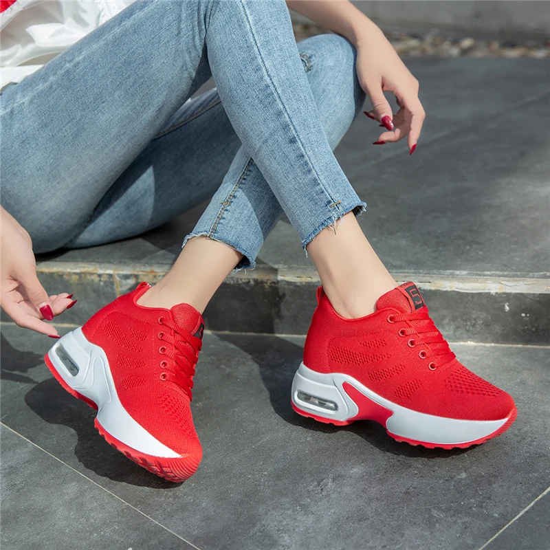 Women's walking shoes light, comfortable and breathable sneakers outdoor anti-skid wear-resistant increased walking shoes