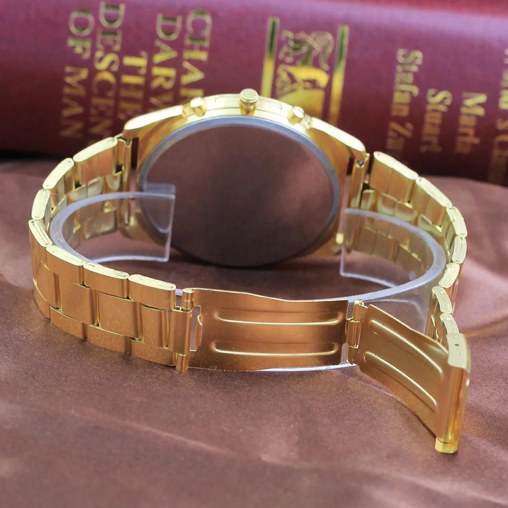 men watch  (2)