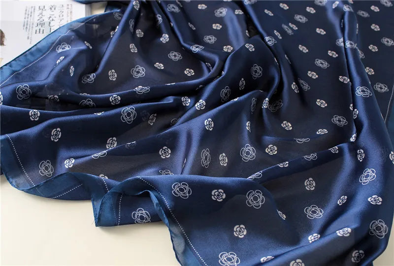 4971957722_2070773686