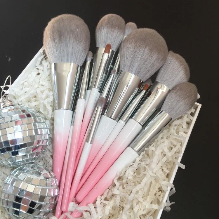 

Super soft quick drying Cosmetic Brush Suit Beautiful girl Eye shadow powder brush Complete set of pink gradient brushes