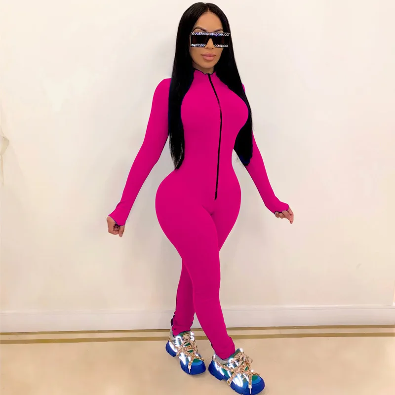 Рисунок 5 - Женский сплошной комбинезон на молнии