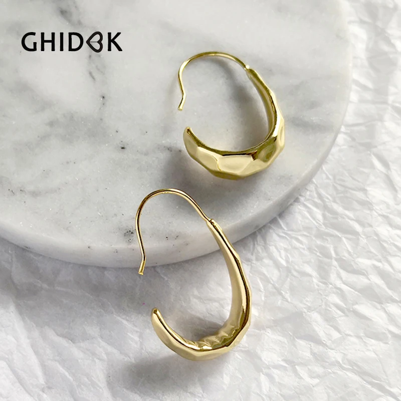 GHIDBK золото Чеканный твердое Луны серьги в виде колец, минималистский коренастый заявление серьги ручной работы с косым Bold серьги-кольца оптом