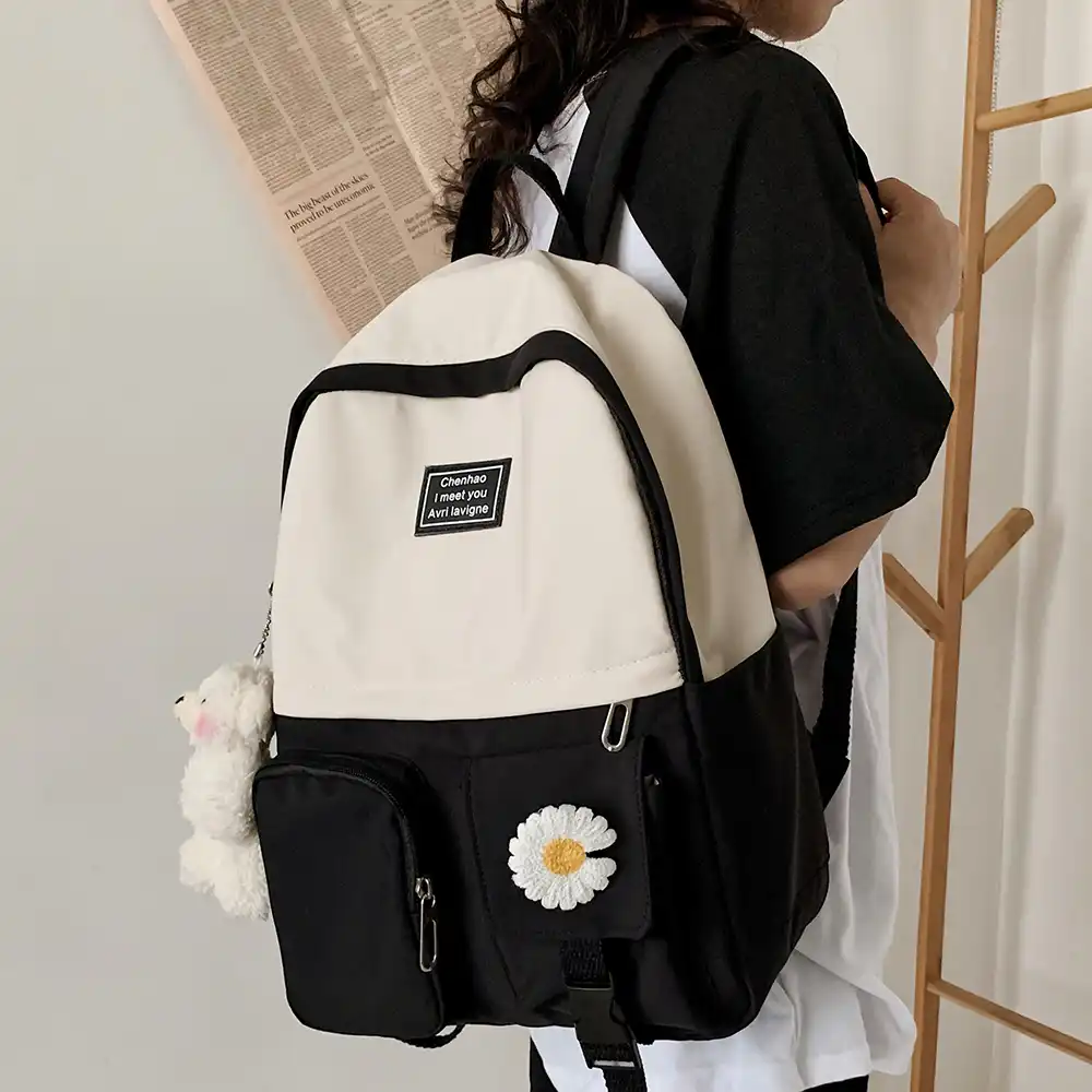 trendy handbags for college students