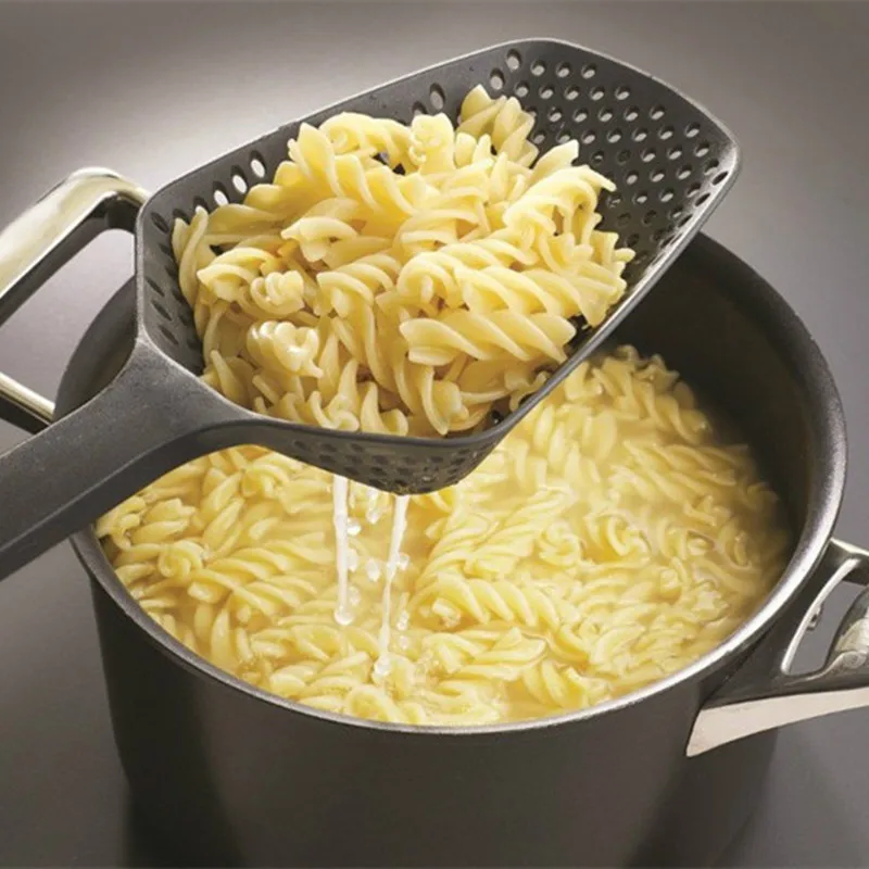 Kitchen strainer 1Pcs Nylon Strainer Scoop Colander Kitchen Accessories Gadgets Drain Veggies Water Scoop Portable Home Cooking Tools