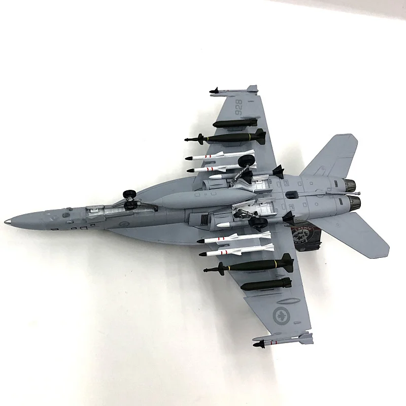 1/100 специальный высечки-легкоплавкий Металл Канада F-18b боец F18 моделирование модель домашний дисплей коллекция аксессуары игрушки для детей