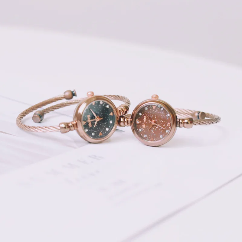 

Shaking Voice Network Red Celebrity Style Star Female Students Watch Korean-style Simple New Concept Trend of Fashion Small Eleg