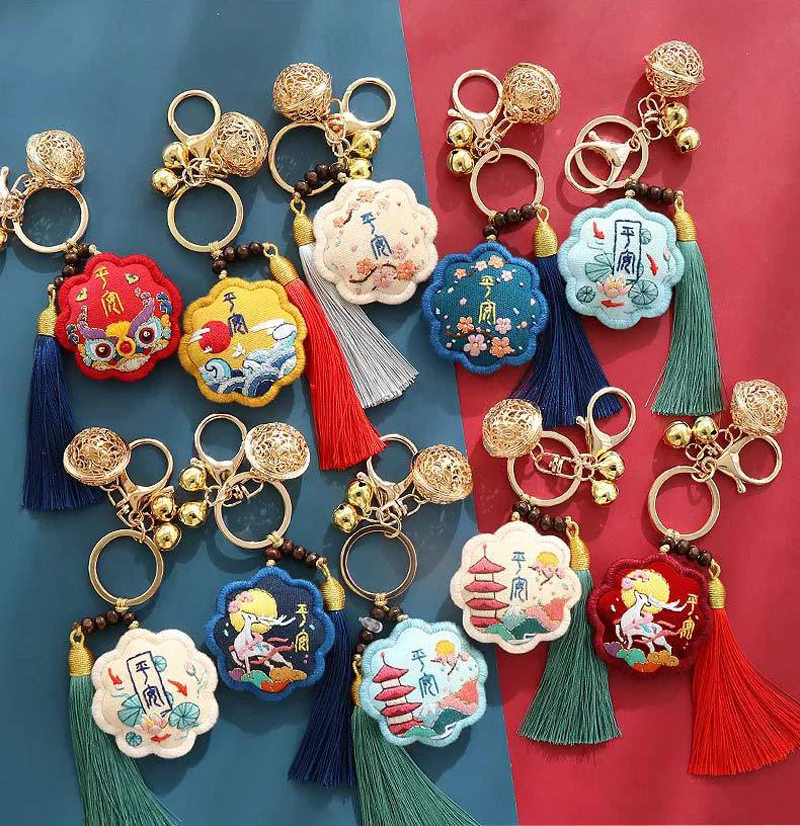 花の刺繍が施された中国のお守り キーホルダー クロスステッチ 裁縫 手作り 車のペンダント Aliexpress ホーム ガーデン