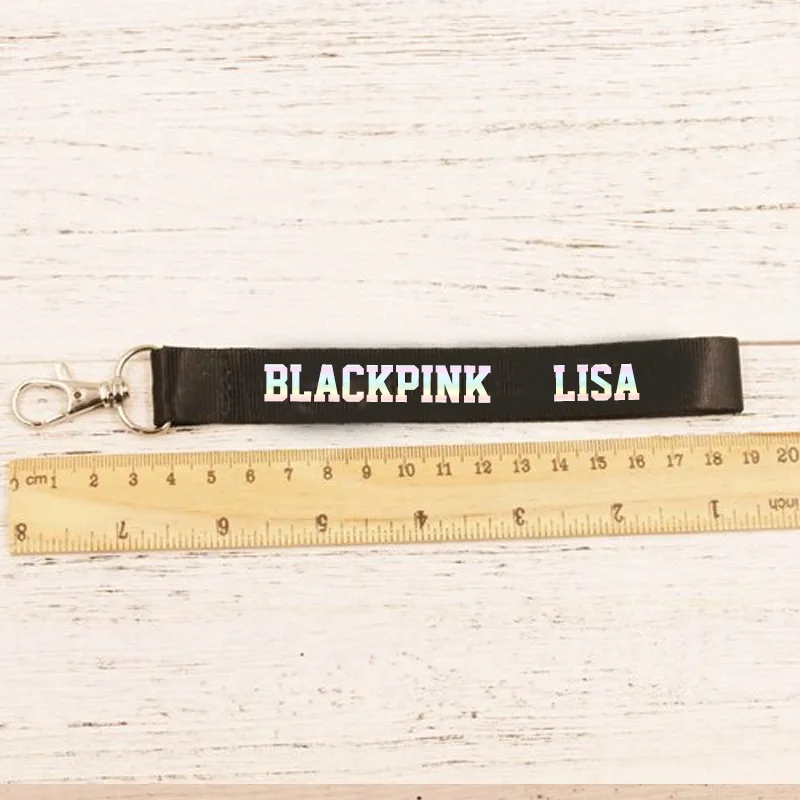 Креативный брелок для ключей Kpop черного и розового цвета с лазерным именем, модный брелок для ключей, подвеска на молнии, Пряжка для