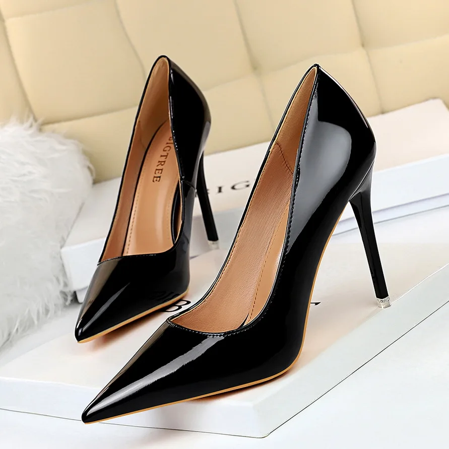 Autumn Patent Leather Concise Women's Shoes Pointed Toe Office High Heels Pumps Women Sexy Party Wedding Shoes Shallow Nude Red 3