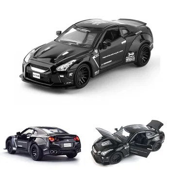 

1:32 GTR Diecasts Toy Vehicles Toy Car Pull Back Flashing For Children Boy Gifts Toy Traffic props