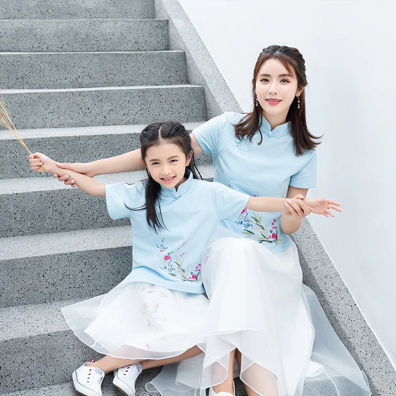 

The Chinese hanfu embroidered skirt parent-child outfit cotton chiffon mother and daughter of the new 2019