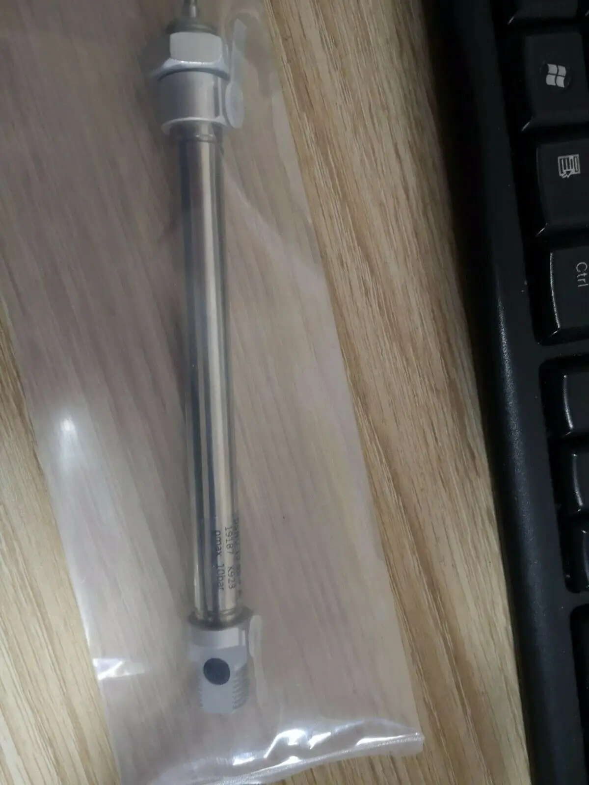 

1PCS Festo DSNU-10-80-P-A 19187 Cylinder -New