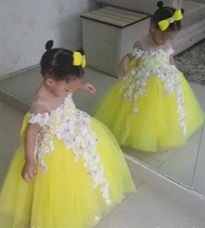 212Flower Girls' Dresses Lemon Yellow Tulle Princess Party Birthday Gowns with Lace Applique Bow Sheer Neck Cheap Dress