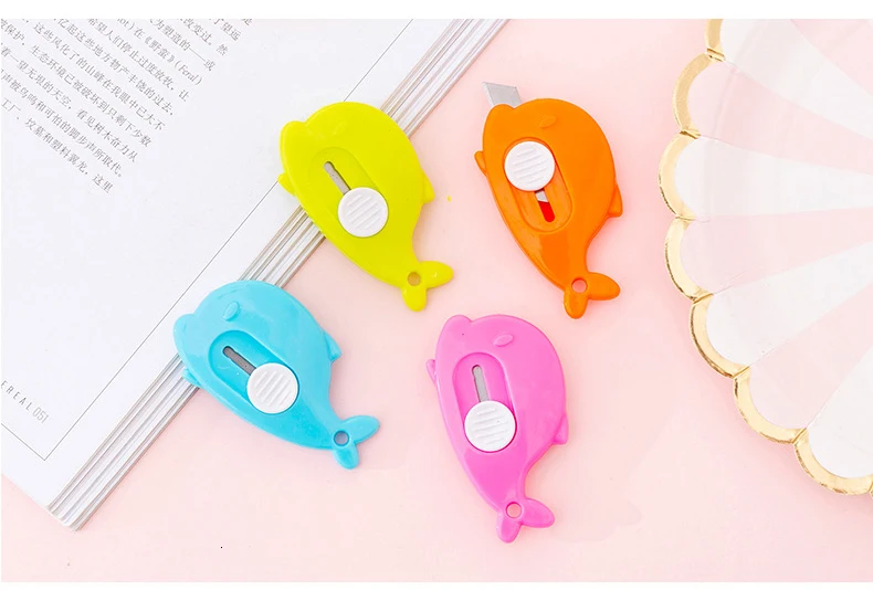 Color Whale Shape Small Utility Knife Letter Paper Open Knife DIY Office Stationery And School Supplies 1PCS
