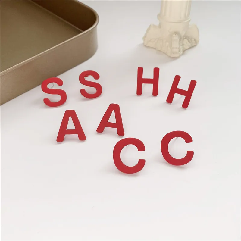 

S925 Silver Needle Women's English Lettered Earrings South Korea Elegant Simple INS Ventilation Network Red Cool Ear Stud E1191