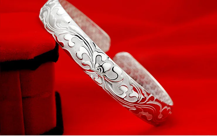 2346922034_1954349654