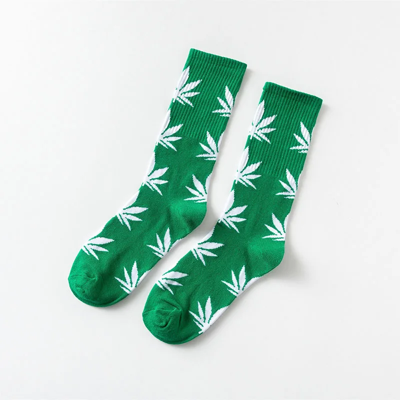 Модные удобные высококачественные хлопковые носки повседневные длинные носки с листьями кленовых листьев весенне-осенние - Цвет: 2
