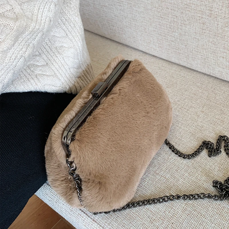 

fashion plush clip shell women shoulder bags designer chains messenger bag luxury faux fur crossboby bag lady clutch purses 2020