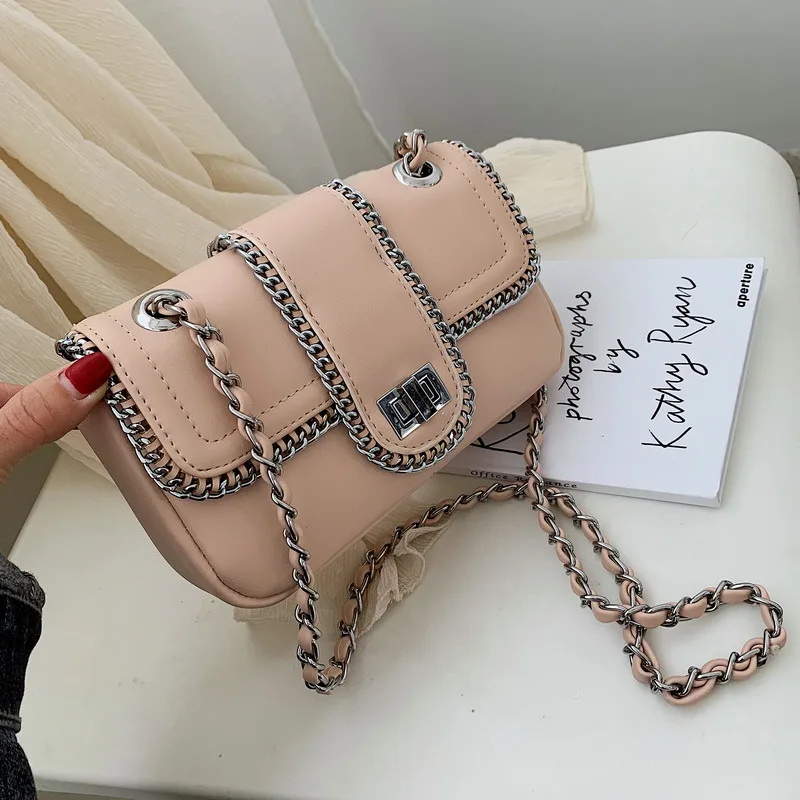 

serrated women's bag 2019 new messenger bag women's small fragrance wind chain small square bag fairy fashion shoulder bag tide