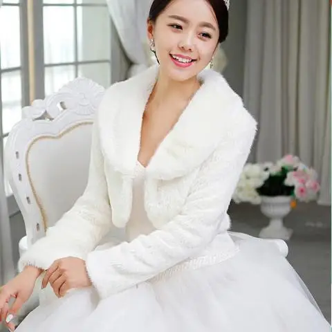 Furry Women Faux Fur Coats 2019 Retro Coat Sexy Wedding Party Wear Imitation Rabbit Short Jackets M888 | Женская одежда