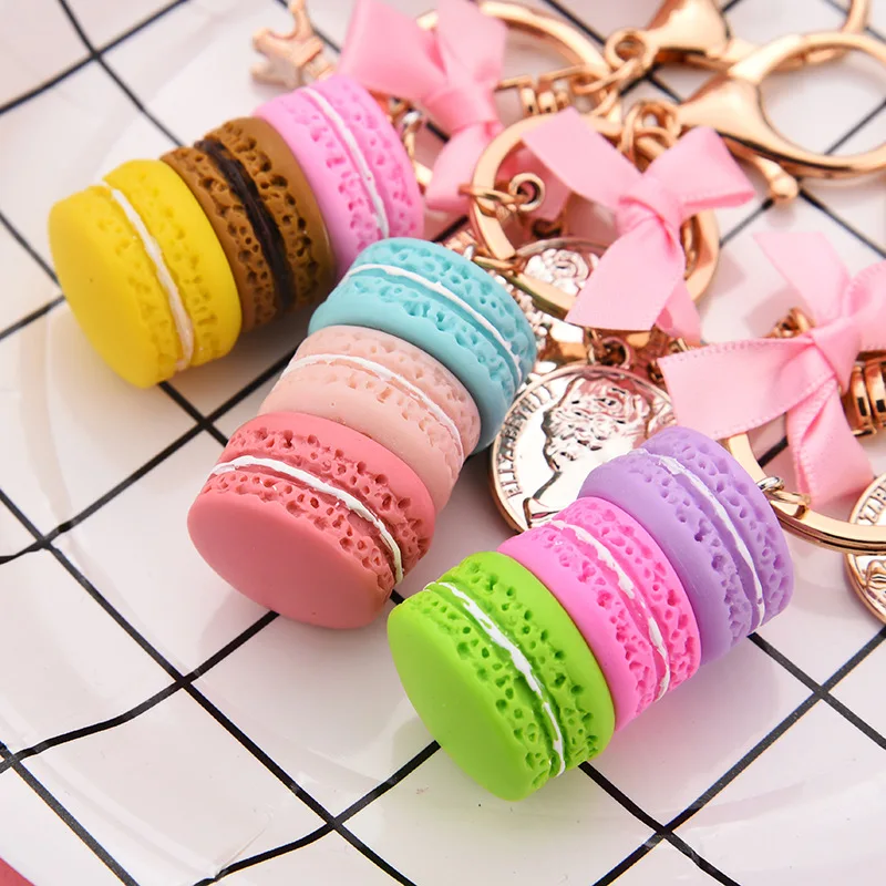 

Women New Macaron Cake keychain Commemorative COINS Key Chain Charm Bag pendant Key Ring Best Party Gift Jewelry