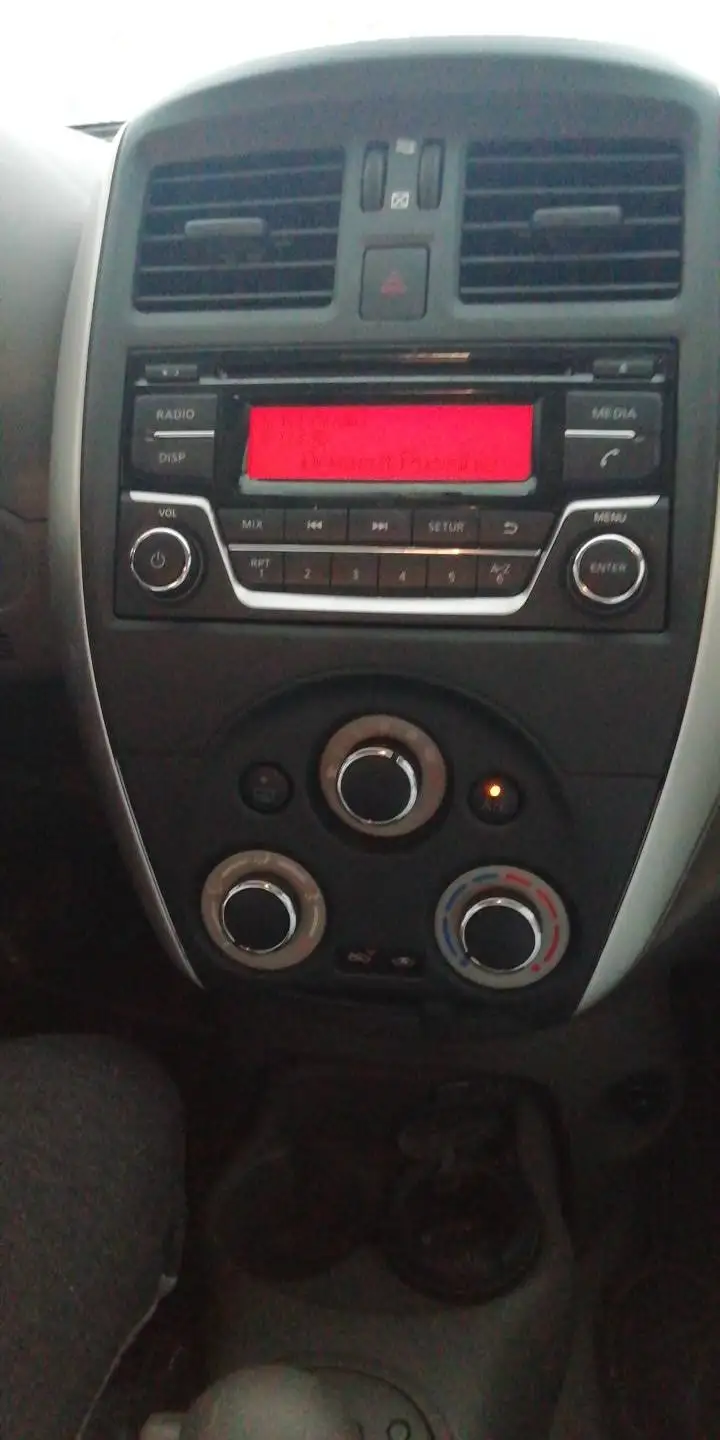 Автомобильная Мультимедийная Встроенная Wi-Fi gps RDS Bluetooth радио am fm карта фронтальная камера для Nissan Versa sunny 9 дюймов Android 8,1