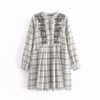 

2019 women fashion v neck flower embroidery plaid print pleated dress female long sleeve casual vestidos business dresses DS1913