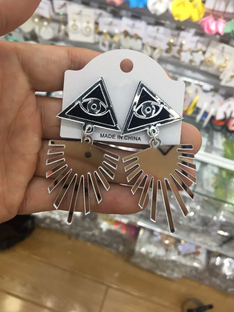 Silver color FishSheep Индивидуальные Акриловые милые треугольные глаза большие серьги винтажные золотые геометрические полые длинные висячие серьги ювелирные изделия - Окраска металла: Silver color