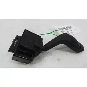 

3M5T17A553BC Command Clean Ford Focus C-Max (CHAP) Trend (d)