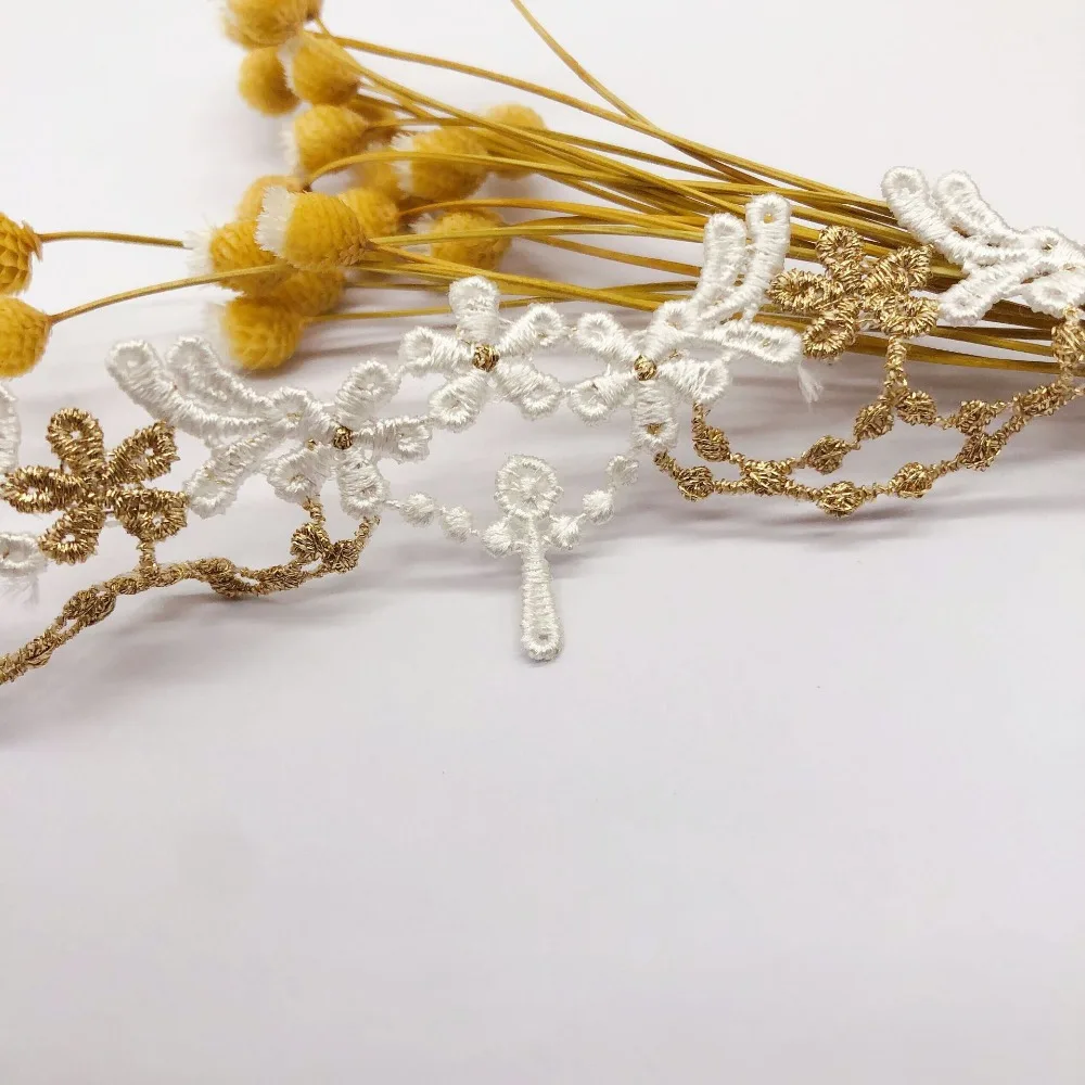 14112076416_1129860023