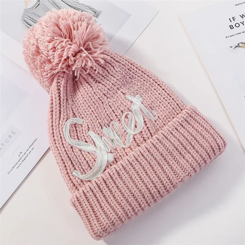 USPOP новые зимние шапки для женщин skullies модные шапки с буквенным принтом вязаные бархатные с подкладкой с буквенным принтом skullies женские толстые теплые шапки - Цвет: Розовый